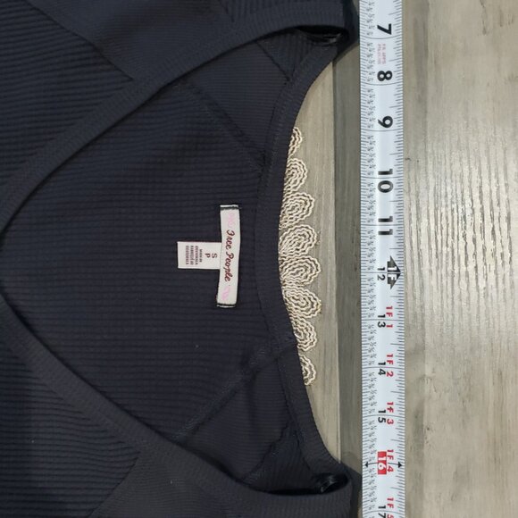 Free People Women's Santa Clara Thermal Long Sleeve Pullover Black Size S - Picture 8 of 9